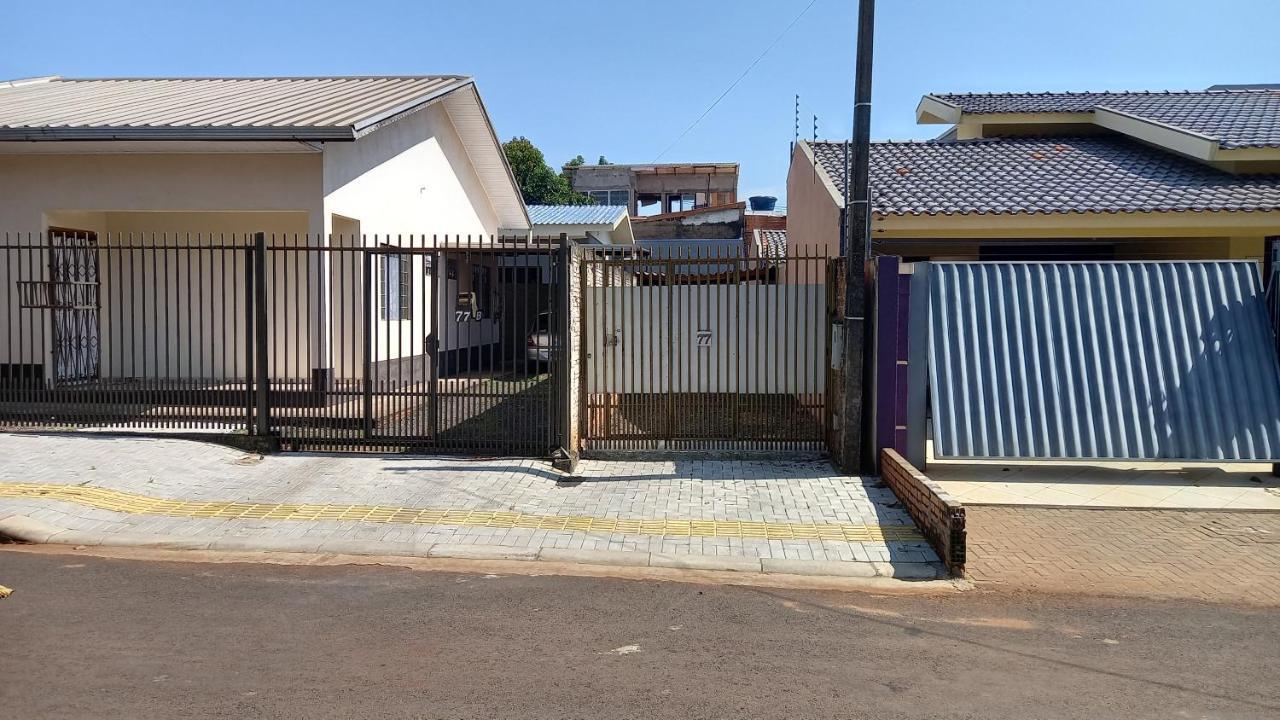 Casa Rota Das 3 Fronteiras Сasa de vacaciones Foz do Iguaçu